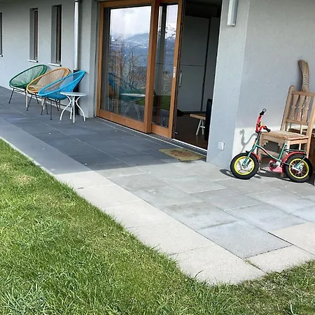 Daire Joli 2 Pieces Et Demi Confort, Balcon Du Ciel Mont-noble