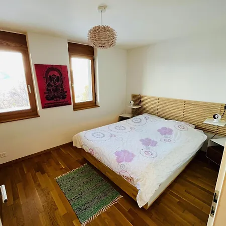 Διαμέρισμα Joli 2 Pieces Et Demi Confort, Balcon Du Ciel Mont-noble